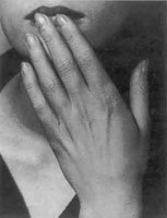 /album/materiale-laoratorio-p-cerlati-alla-ricerca-del-corpo-perduto/manray-handonlips-jpg/